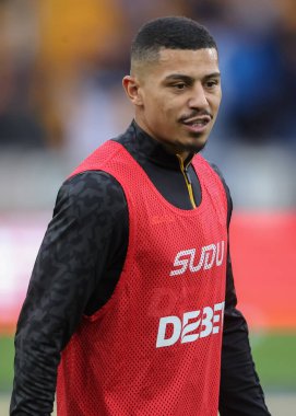 Wolverhampton Wanderers 'ın Andr' ı Premier League maçı öncesinde ısınıyor Wolverhampton Wanderers, Newcastle United 'a karşı Molineux, Wolverhampton, Birleşik Krallık, 15 Eylül 2024