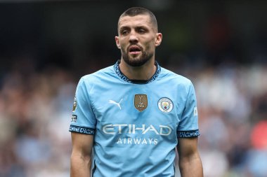 Manchester City 'den Mateo Kovai Premier League maçı sırasında Manchester City, Etihad Stadyumu' nda Brentford 'a karşı, 14 Eylül 2024