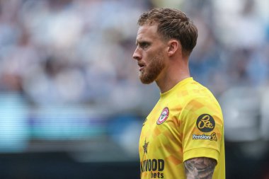 Brentford 'dan Mark Flekken Premier Lig maçı sırasında Manchester City, Etihad Stadyumu' nda Brentford 'a karşı, 14 Eylül 2024