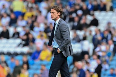 Scott Parker 'ın antrenörü Burnley, 14 Eylül 2024' te Leeds Road, Leeds, İngiltere 'de oynanan Sky Bet Şampiyonası karşılaşması öncesinde ısınma maçında sahada.