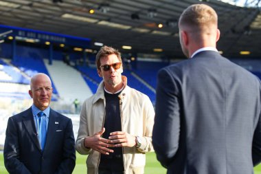 Tom Wagner ve Tom Brady (Birmingham City 'nin ortakları), Birmingham City vs Wrexham maçından önce St. Andrew' s @ Knighthead Park, Birmingham, Birleşik Krallık, 16 Eylül 2024 'te sorguya çekilmiştir.