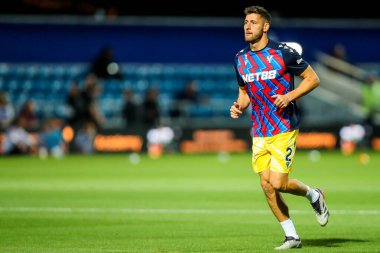 Kristal Saray 'dan Joel Ward, 17 Eylül 2024' te İngiltere 'deki Kiyan Prince Vakfı Stadyumu' nda oynanan Queens Park Rangers-Crystal Palace maçından önce ısınıyor.