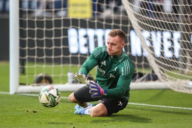 Fulham 'dan Bernd Leno Carabao Kupası maçında ısınma turunda Preston North End Fulham' a karşı Deepdale, Preston, Birleşik Krallık, 17 Eylül 2024