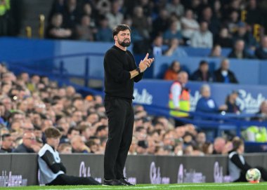 Southampton 'dan Russell Martin, 17 Eylül 2024' te Goodison Park, Liverpool 'da oynanan Everton-Southampton Carabao Kupası maçında cesaretlendirdi.