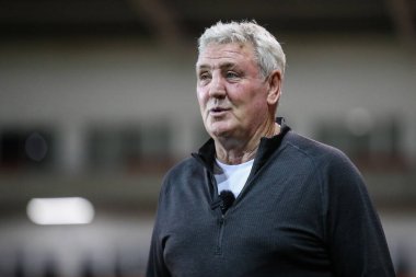 Blackpool 'un baş antrenörü Steve Bruce, 17 Eylül 2024' te Bloomfield Road, Blackpool, İngiltere 'de oynanan Blackpool-Sheffield maçından sonra bir röportaj verdi.