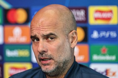 Manchester City 'nin Pep Guardiola teknik direktörü UEFA Şampiyonlar Ligi Manchester City - Inter Milan Basın Konferansı sırasında 17 Eylül 2024' te Etihad Stadyumu 'nda yaptığı basın toplantısında konuşma yaptı.