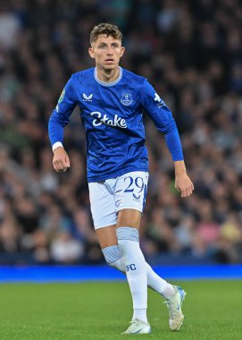 Everton 'dan Jesper Lindstrm Carabao Kupası maçı sırasında Everton, Southampton' a karşı Goodison Park, Liverpool, İngiltere, 17 Eylül 2024
