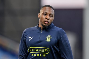 Southampton 'dan Joe Aribo, 17 Eylül 2024' te Goodison Park, Liverpool 'da oynanan Everton-Southampton Carabao Kupası karşılaşması öncesinde ısınıyor.