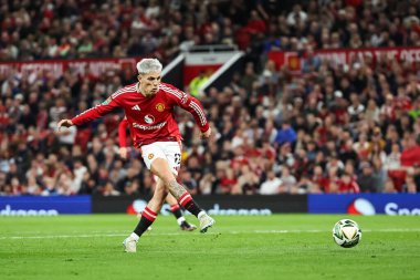 Manchester United 'dan Alejandro Garnacho, 17 Eylül 2024' te Old Trafford, Manchester, İngiltere 'de oynanan 3. Carabao Kupası karşılaşmasında kalede şut çekti.