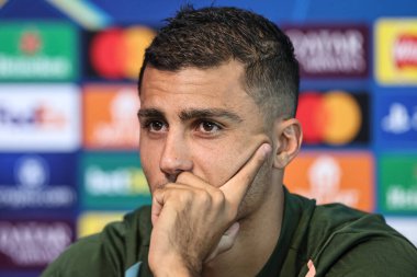 Manchester City 'den Rodri, 17 Eylül 2024 tarihinde Etihad Stadyumu' nda düzenlenen UEFA Şampiyonlar Ligi Manchester City - Inter Milan Basın Konferansı 'nda maç öncesi basın toplantısında konuşma yaptı.