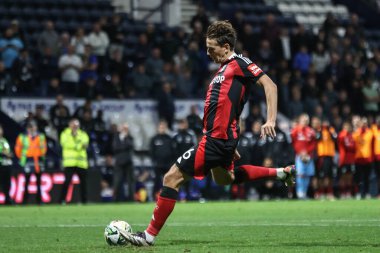 Fulham 'dan Sander Berge, 17 Eylül 2024' te İngiltere 'nin Deepdale kentinde oynanan Carabao Kupası maçında Preston North End Fulham' a karşı oynadığı maçta penaltıyı kaydetti.