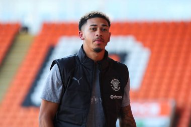 Blackpool 'dan Jordan Lawrence-Gabriel, 17 Eylül 2024' te Bloomfield Road, Blackpool, İngiltere 'de oynanan Blackpool-Sheffield maçından önce geldi.