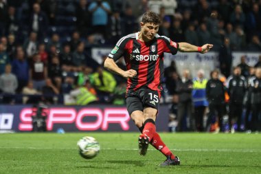 Fulham 'dan Jorge Cuenca, 17 Eylül 2024' te Deepdale, Preston, İngiltere 'de oynanan Carabao Kupası maçında penaltısını kaçırdı.