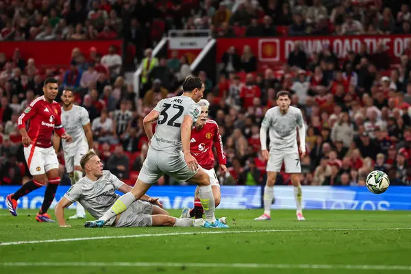 Manchester United 'dan Alejandro Garnacho, 17 Eylül 2024' te Old Trafford, Manchester, İngiltere 'de oynanan 3. Raund Manchester United - Barnsley karşılaşmasında 3-0 berabere kaldı.