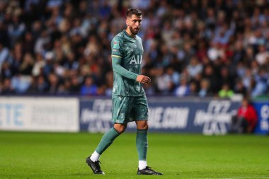 Coventry City, Coventry Building Society Arena, Coventry, İngiltere 'de Tottenham Hotspur' a karşı oynadığı Carabao Kupası karşılaşmasında Tottenham Hotspur 'dan Rodrigo Bentancur, 18 Eylül 2024