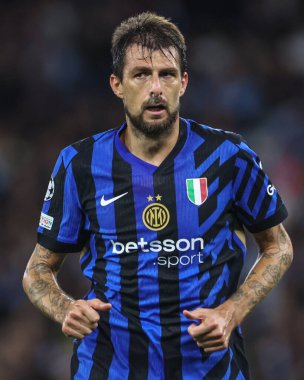 Inter Milan 'dan Francesco Acerbi UEFA Şampiyonlar Ligi sahne maçı sırasında Manchester City - Inter Milan Etihad Stadyumu, Manchester, İngiltere, 18 Eylül 2024