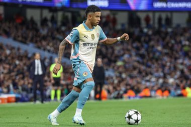 Manchester City 'den Savinho, 18 Eylül 2024' te Etihad Stadyumu 'nda Manchester City ile Inter Milan arasındaki UEFA Şampiyonlar Ligi sahne maçı sırasında eylemde.