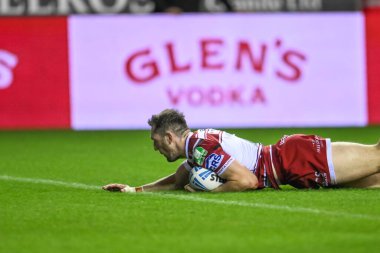 Wigan Warriors 'tan Jake Wardle 27. Betfred Süper Lig Turu' nda Wigan Warriors 'a karşı Salford Red Devils maçında Wigan, Wigan, Birleşik Krallık' ta 19 Eylül 2024 'de mücadele edecek.