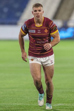 Huddersfield Giants 'tan Harry Rushton 27. Betfred Süper Lig karşılaşmasında ısınma turunda Huddersfield Giants Castleford Tigers' a karşı John Smith Stadyumu, Huddersfield, Birleşik Krallık, 19 Eylül 2024