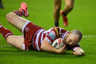 Wigan Warriors takımından Liam Marshall, Wigan, İngiltere 'deki The Brick Community Stadyumu' nda oynanan 27.