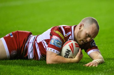 Wigan Warriors takımından Liam Marshall, Wigan, İngiltere 'deki The Brick Community Stadyumu' nda oynanan 27.