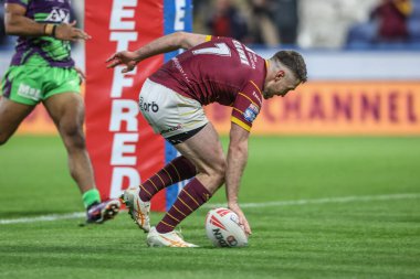 Huddersfield Giants 'tan Adam Clune 27. Betfred Süper Lig Turu' nda Huddersfield Giants Castleford Tigers 'a karşı John Smith' s Stadyumu, Huddersfield, Birleşik Krallık 'ta 19 Eylül 2024' te oynanan karşılaşmaya gidiyor.