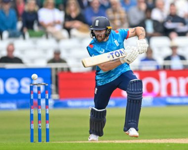 Phil SALT (İngiltere), 1 Eylül 2024 tarihinde İngiltere ile İngiltere arasında oynanan Trent Bridge, Nottingham, İngiltere maçında vuruş yaptı.