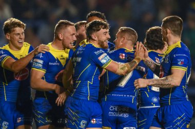 Warrington Wolves takımından Josh Drinkwater, 20 Eylül 202 'de Warrington, İngiltere' deki Halliwell Jones Stadyumu 'nda oynanan 27.