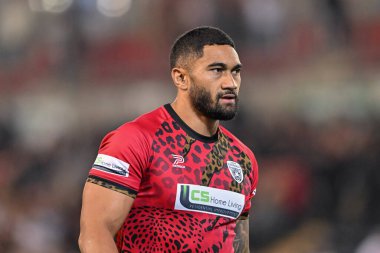 Leigh Leopar takımından Ricky Leutele, 27. Betfred Süper Lig karşılaşması öncesinde Leigh Leopards ile St Helens arasında 20 Eylül 2024 'te Leigh Spor Köyü' nde ısındı.