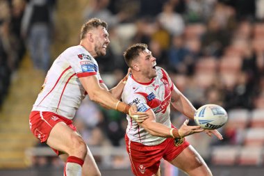 St. Helens 'ten Morgan Knowles, 20 Eylül 2024' te Leigh Spor Köyü, Leigh, İngiltere 'de oynanan 27. Betfred Süper Lig karşılaşmasında 12-10' luk galibiyetini kutluyor.