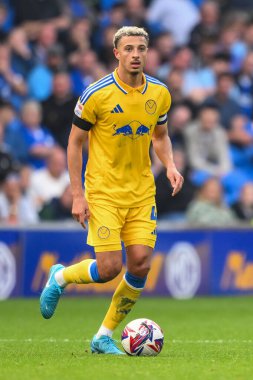 Leeds United takımından Ethan Ampadu, Cardiff City Stadyumu 'nda 21 Eylül 2024' te oynanan Cardiff City - Leeds United maçında maç yapıyor.