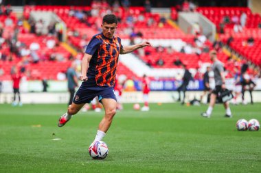 Blackpool 'dan Albie Morgan, 21 Eylül 2024' te The Valley, Londra, İngiltere 'de oynanan Sky Bet 1 karşılaşmasından önce ısınıyor.
