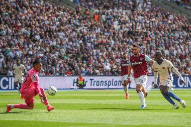 Chelsea 'li Nicolas Jackson Premier League maçında 21 Eylül 2024' te Londra 'daki Londra Stadyumu' nda West Ham United 'a karşı Chelsea maçında 0-2' lik skorla gol attı.