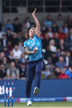 İngiltere 'den Brydon Carse, Headingley Cricket Ground, Leeds, Birleşik Krallık' ta, 21 Eylül 2024 tarihinde, 1.