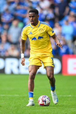 Leeds United takımının Jnior Firpo 'su, 21 Eylül 2024' te Cardiff City, Cardiff City Stadyumu 'nda oynanan Cardiff City - Leeds United maçında maç yapıyor.