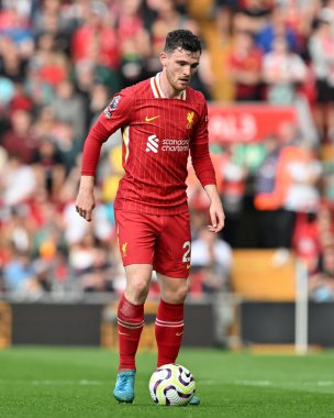 Liverpool 'dan Andrew Robertson, 21 Eylül 2024 tarihinde İngiltere' nin Liverpool kentinde oynanan Liverpool-Bournemouth maçında
