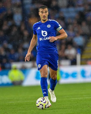 Harry WINKS (Leicester City) Premier League maçında topla birlikte Leicester City Everton 'a karşı King Power Stadyumu, Leicester, 21 Eylül 2024