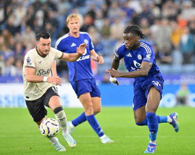 James TARKOWSKI (Everton FC) ve Stephy MAVIDI (Leicester City) Premier League maçında Leicester City Everton 'a karşı King Power Stadyumu, Leicester, İngiltere, 21 Eylül 2024