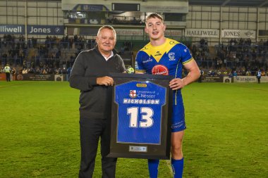 Warrington Wolves takımından Matty Nicholson, 20 Eylül 2024 'te Warrington, İngiltere' deki Halliwell Jones Stadyumu 'nda oynanan 27.