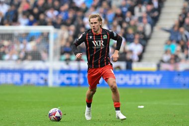 Blackburn Rovers takımından Todd Cantwell, 22 Eylül 2024 'te İngiltere' nin Deepdale kentinde oynanan Preston North End-Blackburn Rovers maçında