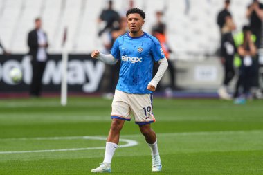 Chelsea 'den Jadon Sancho Premier Lig karşılaşması öncesi ısınma sırasında West Ham United Chelsea' ye karşı Londra Stadyumu, Londra, İngiltere, 21 Eylül 2024