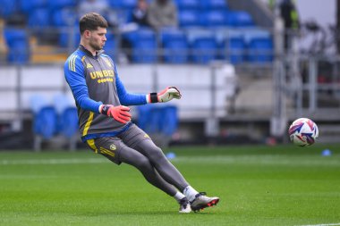 Leeds United takımından Illan Meslier, 21 Eylül 2024 'te Cardiff City Stadyumu' nda oynanan Cardiff City - Leeds United maçında Sky Bet Şampiyonası öncesi ısınma maçında...