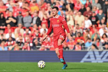 Liverpool 'dan Andrew Robertson, 21 Eylül 2024 tarihinde İngiltere' nin Liverpool kentinde oynanan Liverpool-Bournemouth maçında