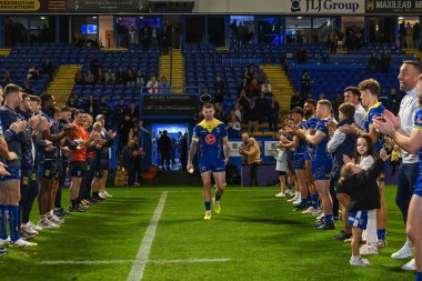 Warrington Wolves takımından John Bateman, 20 Eylül 2024 tarihinde Warrington, İngiltere 'deki Halliwell Jones Stadyumu' nda oynanan 27.
