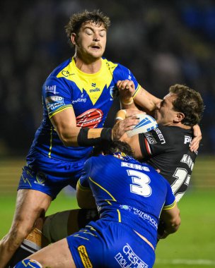 Londra Broncos 'tan Ethan Natoli, Warrington Wolves' tan Jordy Crowther ve Warrington Wolves 'tan Toby King tarafından 27. Warrington Süper Lig karşılaşmasında yenildi.