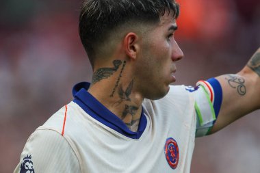 Premier League maçında Chelsea 'ye karşı West Ham United, Londra Stadyumu' nda 21 Eylül 2024 'te Chelsea' de Chelsea 'li Enzo Fernndez' in boyun dövmeleri.