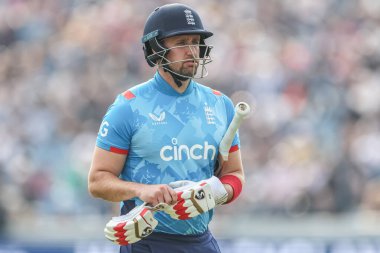 İngiltere 'den kederli bir Liam Livingstone, Sheffield' dan ayrılıp 21 Eylül 2024 'te Headingley Cricket Ground, Leeds, Birleşik Krallık' ta oynanan 1.