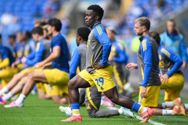 Leeds United takımından Wilfried Gnonto, 21 Eylül 2024 'te Cardiff City Stadyumu' nda oynanan Sky Bet Şampiyonası karşılaşması öncesinde ısınma turuna çıktı.
