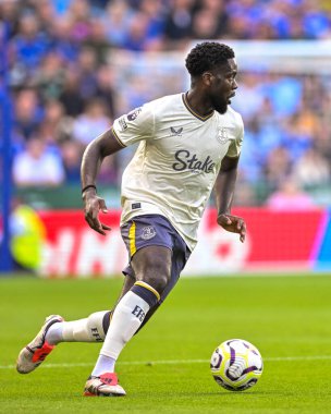 Orel MANGALA (Everton FC) Premier Lig maçı sırasında topla saldırıyor Leicester City Everton 'a karşı King Power Stadyumu, Leicester, İngiltere, 21 Eylül 2024