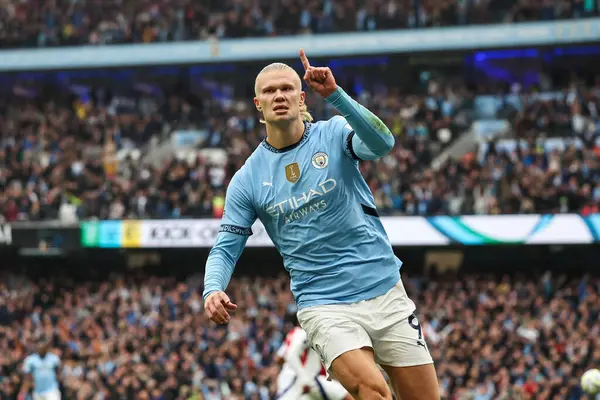 Manchester City 'den Erling Haaland, 22 Eylül 2024 tarihinde Etihad Stadyumu' nda oynanan Premier League maçında 100. golünü attı.